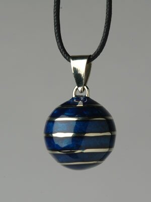 Bl� bola med r�nder